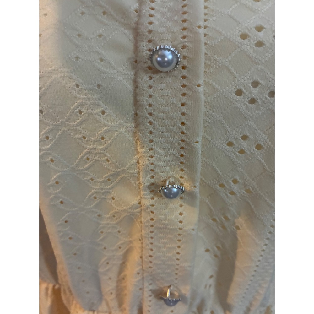 SHEIN Curve 2XL Pale Yellow Eyelet Puff Sleeve Peplum Top Faux Pearl Button - Picture 3 of 7